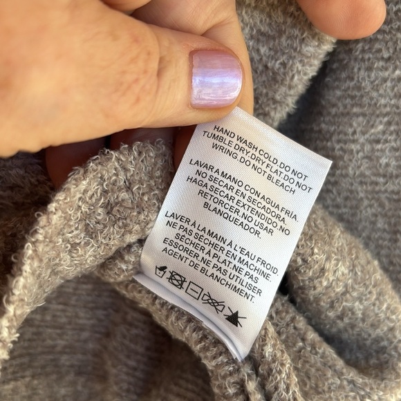 Thread & Supply Perch Gray Heathered Lounge Sweater - Picture 7 of 8